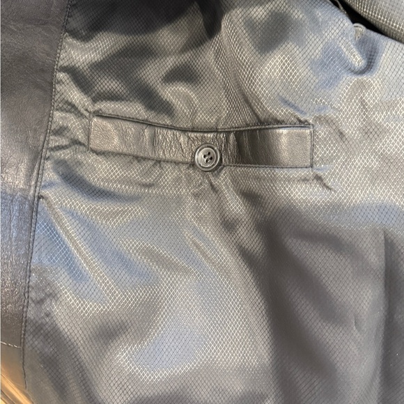 Men’s Faux Leather Button Up Black Jacket - Picture 6 of 7